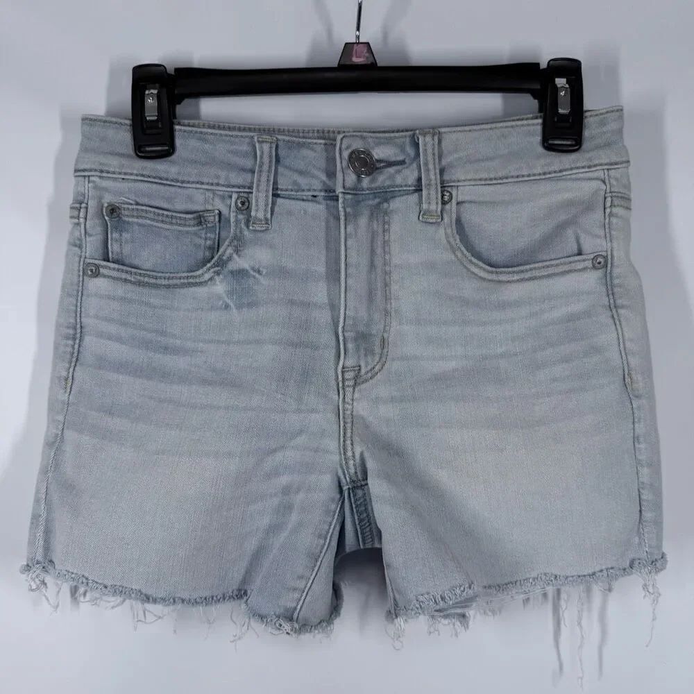 American Eagle next level flex cut off light wash denim short size 6